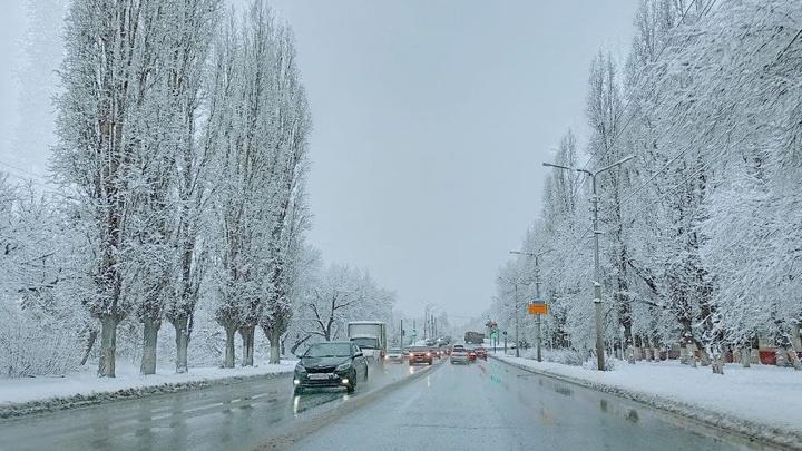 Ледяной дождь и мокрый снег прогнозируют в Саратове Ледяной дождь и мокрый снег прогнозируют в Саратове