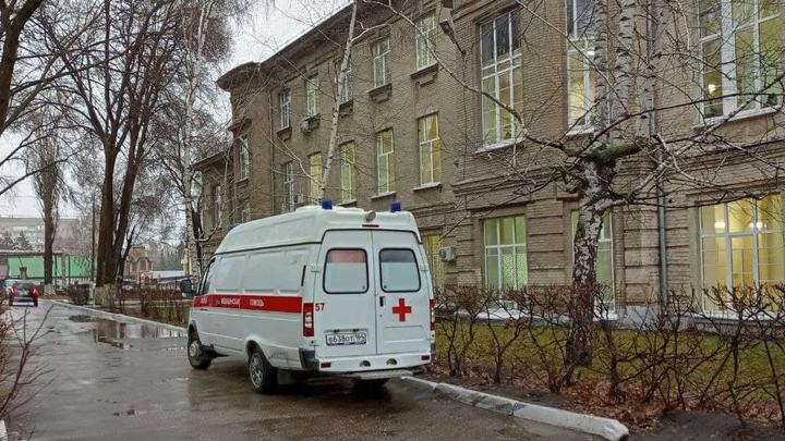 Мужчина пострадал в ДТП с двумя Kia в Саратове Мужчина пострадал в ДТП с двумя Kia в Саратове