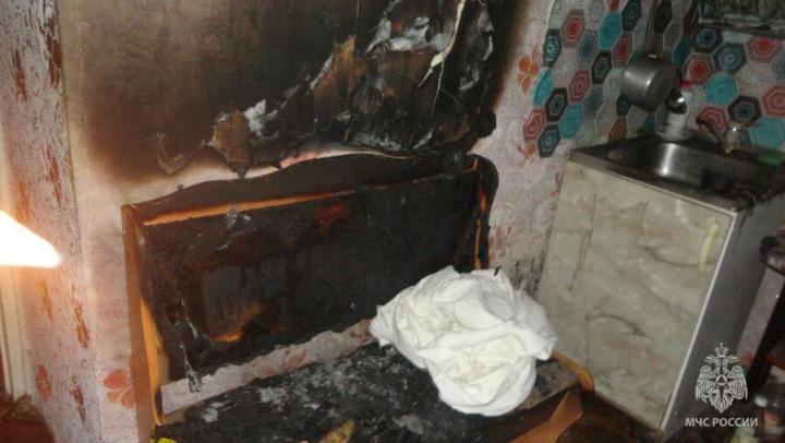 Пенсионерка погибла на пожаре в Энгельсском районе Пенсионерка погибла на пожаре в Энгельсском районе