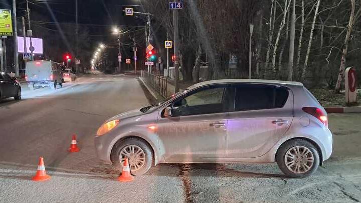 На пешеходном переходе в Саратове иномарка наехала на женщину На пешеходном переходе в Саратове иномарка наехала на женщину
