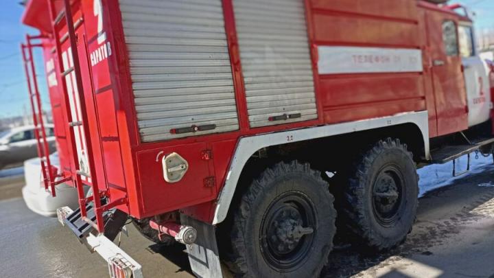 На пожаре в Энгельсе эвакуировали жильцов На пожаре в Энгельсе эвакуировали жильцов
