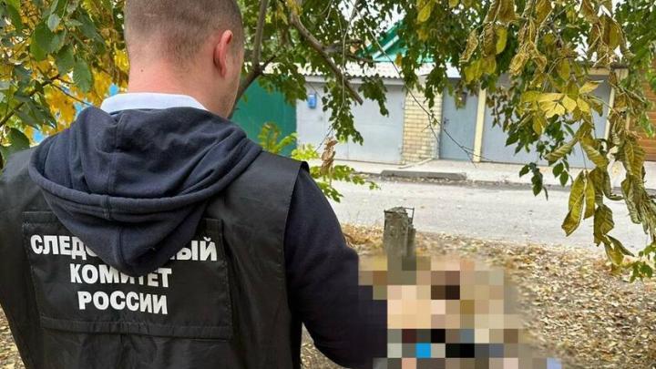 Саратовец убил друга и вынес труп на улицу Саратовец убил друга и вынес труп на улицу