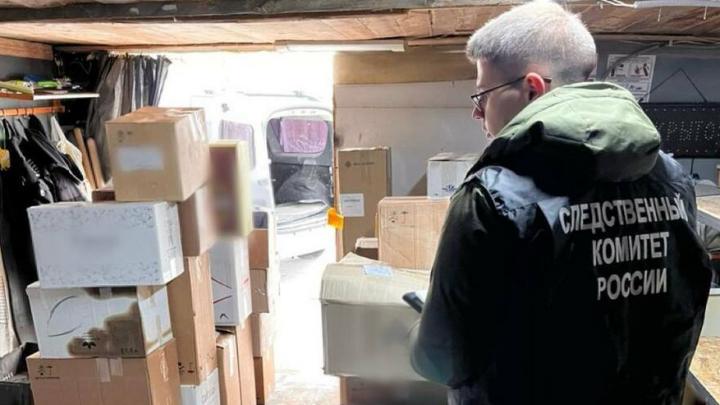 В Вольске бизнесвумен и продавцы магазинов торговали контрафактными алкоголем и сигаретами В Вольске бизнесвумен и продавцы магазинов торговали контрафактными алкоголем и сигаретами