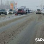 Nissan вылетел с дороги в массовой аварии на Усть-Курдюмском шоссе в Саратове Nissan вылетел с дороги в массовой аварии на Усть-Курдюмском шоссе в Саратове