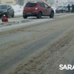 Nissan вылетел с дороги в массовой аварии на Усть-Курдюмском шоссе в Саратове Nissan вылетел с дороги в массовой аварии на Усть-Курдюмском шоссе в Саратове