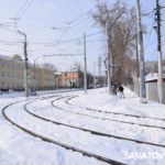 В Саратове на участке скоростного трамвая №9 проехал «Львенок» В Саратове на участке скоростного трамвая №9 проехал «Львенок»