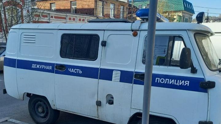 В Аркадаке пассажир избил водителя такси В Аркадаке пассажир избил водителя такси