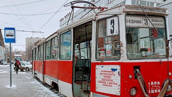 В Саратове из-за ДТП не ходят трамваи № 3 В Саратове из-за ДТП не ходят трамваи № 3
