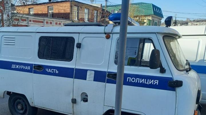 Пьяная жительница Маркса напала на полицейского Пьяная жительница Маркса напала на полицейского