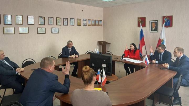 В Екатериновском районе выбрали кандидатуры на пост главы В Екатериновском районе выбрали кандидатуры на пост главы