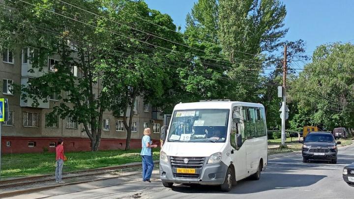 Мэрия Саратова заказывает перевозку пассажиров на трех автобусных маршрутах Мэрия Саратова заказывает перевозку пассажиров на трех автобусных маршрутах