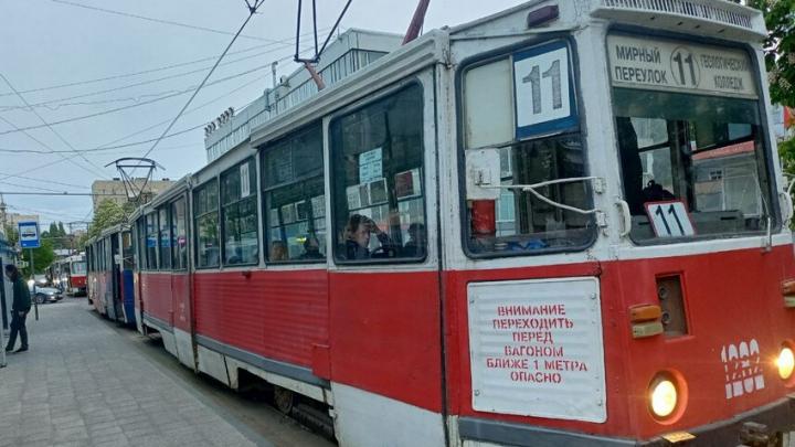 В Саратове водителям и кондукторам электротранспорта повысили зарплаты В Саратове водителям и кондукторам электротранспорта повысили зарплаты