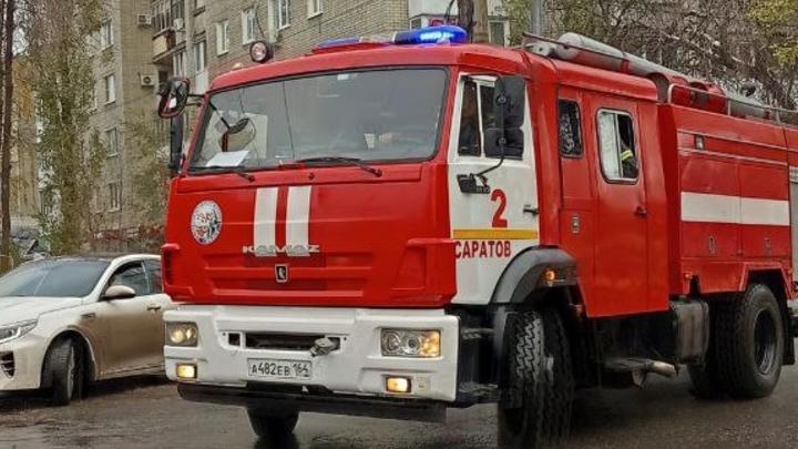 Ночью на 7-й Дачной в Саратове горел Matiz Ночью на 7-й Дачной в Саратове горел Matiz