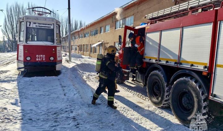 В трамвайном депо Заводского района Саратова потушили «пожар» В трамвайном депо Заводского района Саратова потушили «пожар»