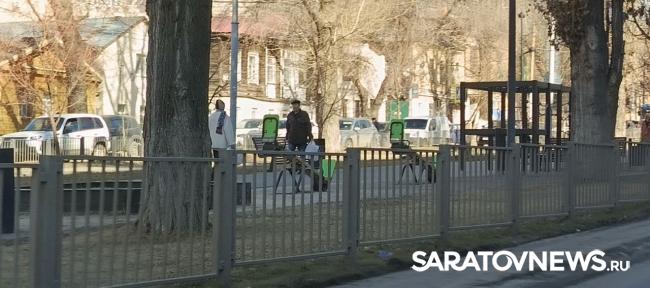На Рахова в Саратове парализовано движение из-за ДТП с «ГАЗелью» и троллейбусом