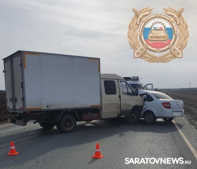 В автокатастрофе под Марксом погиб пожилой водитель «Гранты» В автокатастрофе под Марксом погиб пожилой водитель «Гранты»