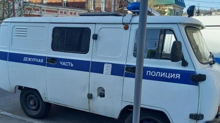 Пьяный житель Маркса напал на полицейского Пьяный житель Маркса напал на полицейского