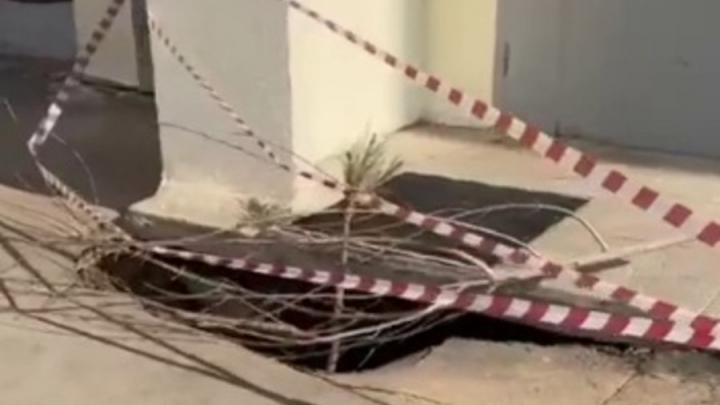 Жители новой многоэтажки в Энгельсе жалуются на плохое качество постройки дома Жители новой многоэтажки в Энгельсе жалуются на плохое качество постройки дома