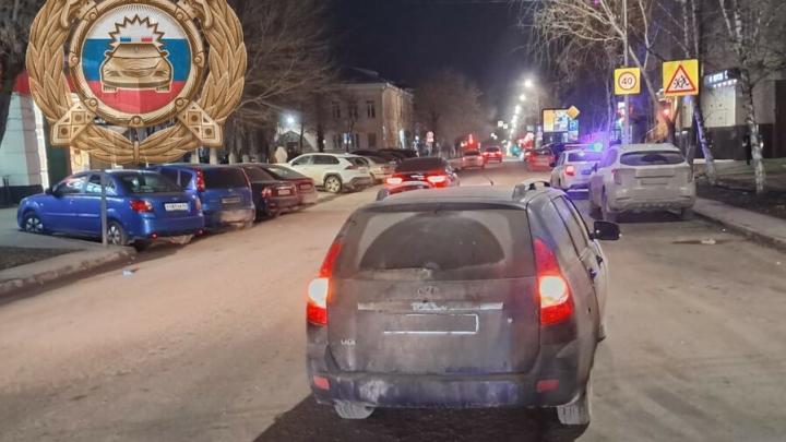 На Вольской в Саратове «Приора» сбила женщину На Вольской в Саратове «Приора» сбила женщину