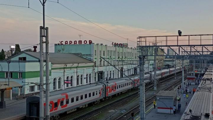 На саратовском железнодорожном вокзале изменились маршруты выхода к пассажирским платформам На саратовском железнодорожном вокзале изменились маршруты выхода к пассажирским платформам