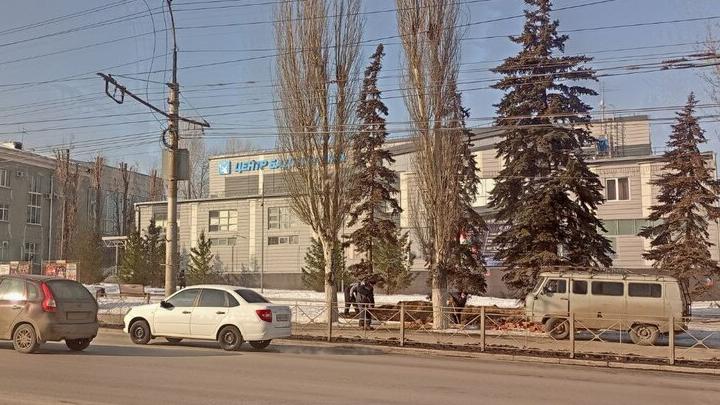 На территории Центра бадминтона Саратова обновят тротуары На территории Центра бадминтона Саратова обновят тротуары