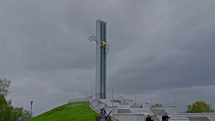 В Парке Победы Саратова отремонтируют лестницу В Парке Победы Саратова отремонтируют лестницу