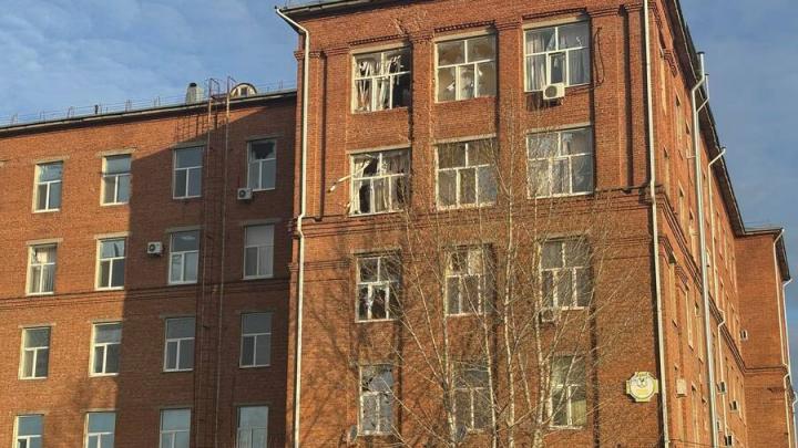 Подвергшаяся налету БПЛА Энгельсская горбольница возобновила работу Подвергшаяся налету БПЛА Энгельсская горбольница возобновила работу