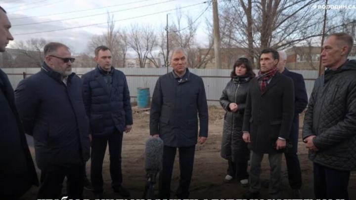 Дом офицеров в Энгельсе отреставрируют к следующему году Дом офицеров в Энгельсе отреставрируют к следующему году