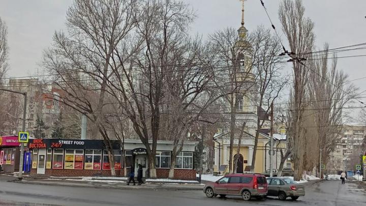 Сквер на Ильинской площади готовят к благоустройству Сквер на Ильинской площади готовят к благоустройству