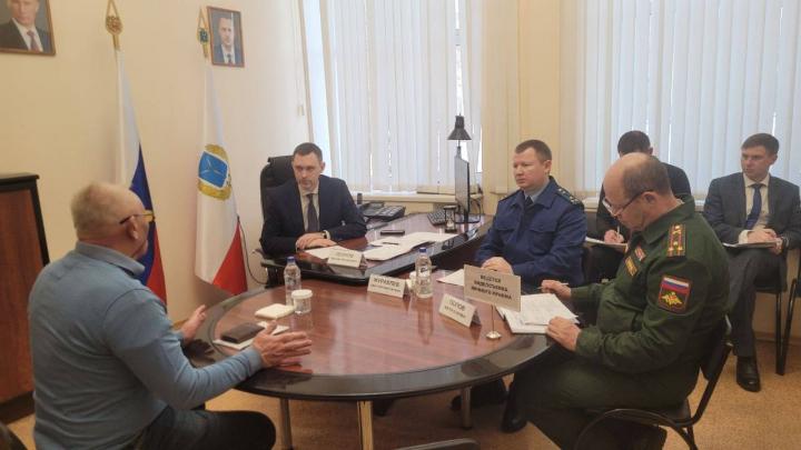 Максим Леонов провёл приём участников СВО и их семей Максим Леонов провёл приём участников СВО и их семей