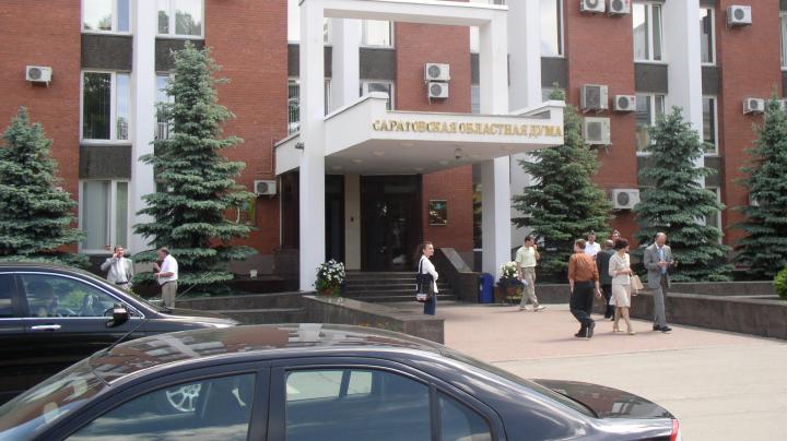 Власть и пиар: депутаты Саратовской облдумы потратят на саморекламу более 1,3 миллиона рублей