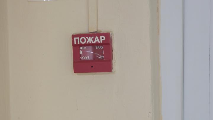 Огненный удар по Саратову: за сутки пожарные потушили восемь пожаров Огненный удар по Саратову: за сутки пожарные потушили восемь пожаров