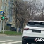 Geely врезался в Ford на Соколовой в Саратове: образовалась пробка