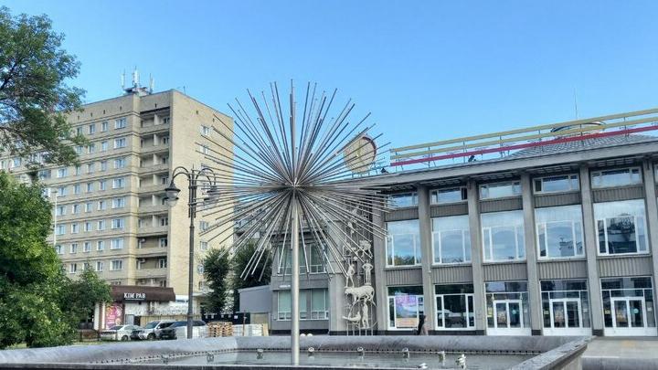На саратовских фонтанах проводятся пусконаладочные работы На саратовских фонтанах проводятся пусконаладочные работы