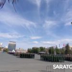 На Театральной площади Саратова репетируют парад Победы