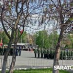 На Театральной площади Саратова репетируют парад Победы