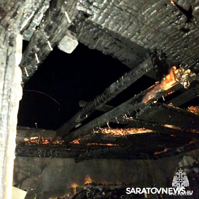 Мужчина погиб в горящей бане в энгельсском СНТ Мужчина погиб в горящей бане в энгельсском СНТ