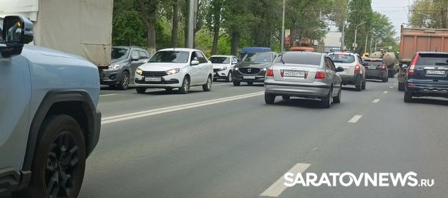 Транспортный коллапс на Шехурдина: маршрутка попала в ДТП с «Ларгусом»