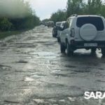 Разбитая дорога к Расловке: дачники ломают машины, чтобы добраться до участков Разбитая дорога к Расловке: дачники ломают машины, чтобы добраться до участков