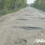 Разбитая дорога к Расловке: дачники ломают машины, чтобы добраться до участков Разбитая дорога к Расловке: дачники ломают машины, чтобы добраться до участков