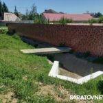 Жители Энгельса обеспокоены мутным потоком, впадающим в Волгу