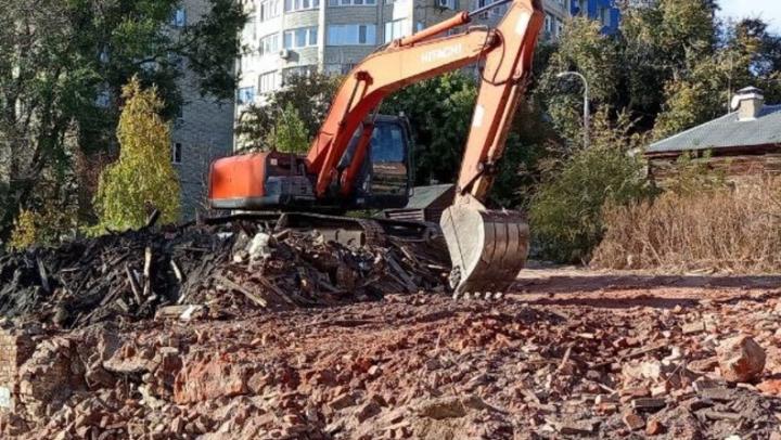 В Саратове участки из-под снесенных домов передавались магазинам В Саратове участки из-под снесенных домов передавались магазинам