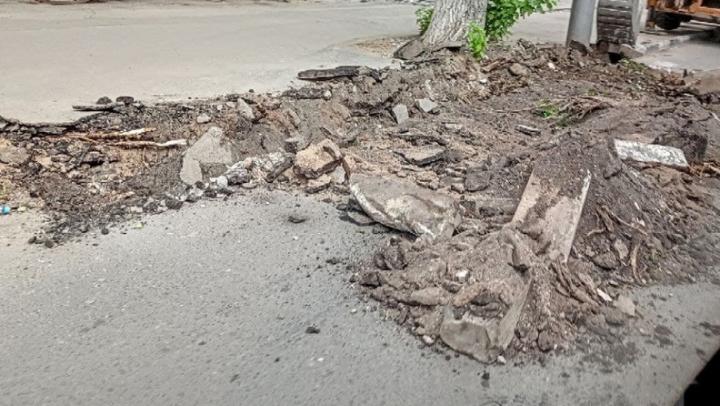 В Ртищево ремонтируют тротуары В Ртищево ремонтируют тротуары