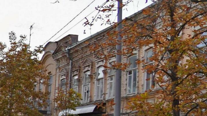 На Дзержинского в Саратове часть двухэтажки восстановят, часть снесут На Дзержинского в Саратове часть двухэтажки восстановят, часть снесут