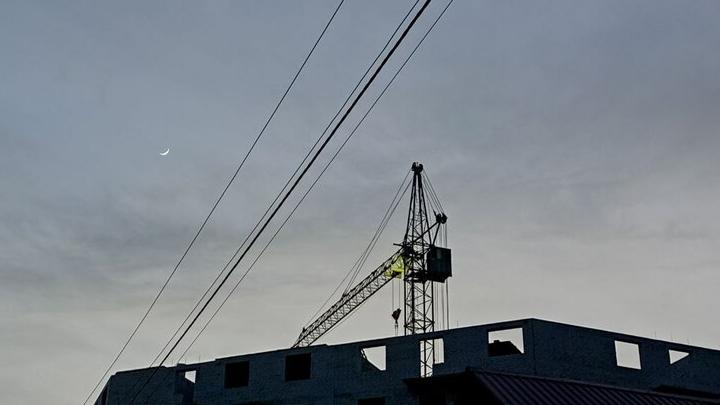 В микрорайоне «Звезда» завершили кладку каркаса детской поликлиники В микрорайоне «Звезда» завершили кладку каркаса детской поликлиники