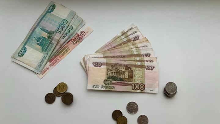 Саратовская область обогнала Россию по инфляции: цены на овощи и бензин взлетели до 22% Саратовская область обогнала Россию по инфляции: цены на овощи и бензин взлетели до 22%