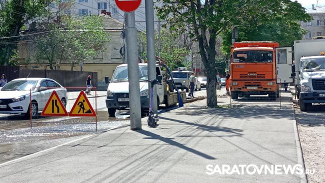 Потоп на Чернышевского: в Саратове заливает центральную улицу