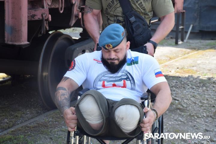 В Саратове ветеран СВО без ног установил мировой рекорд В Саратове ветеран СВО без ног установил мировой рекорд