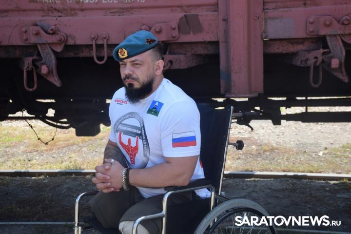 В Саратове ветеран СВО без ног установил мировой рекорд В Саратове ветеран СВО без ног установил мировой рекорд