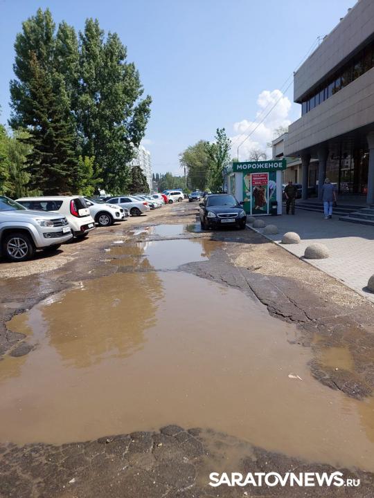 Энгельсские автолюбители возмущены состоянием дороги на проспекте Энгельса Энгельсские автолюбители возмущены состоянием дороги на проспекте Энгельса